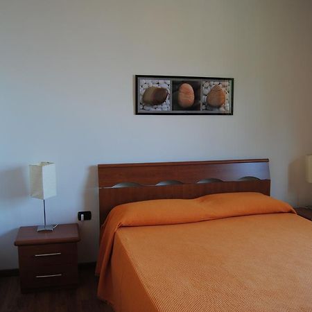 B&B Sosta Sul Lago Леццено Екстер'єр фото